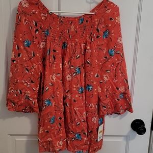 Ladies 3/4 sleeve top